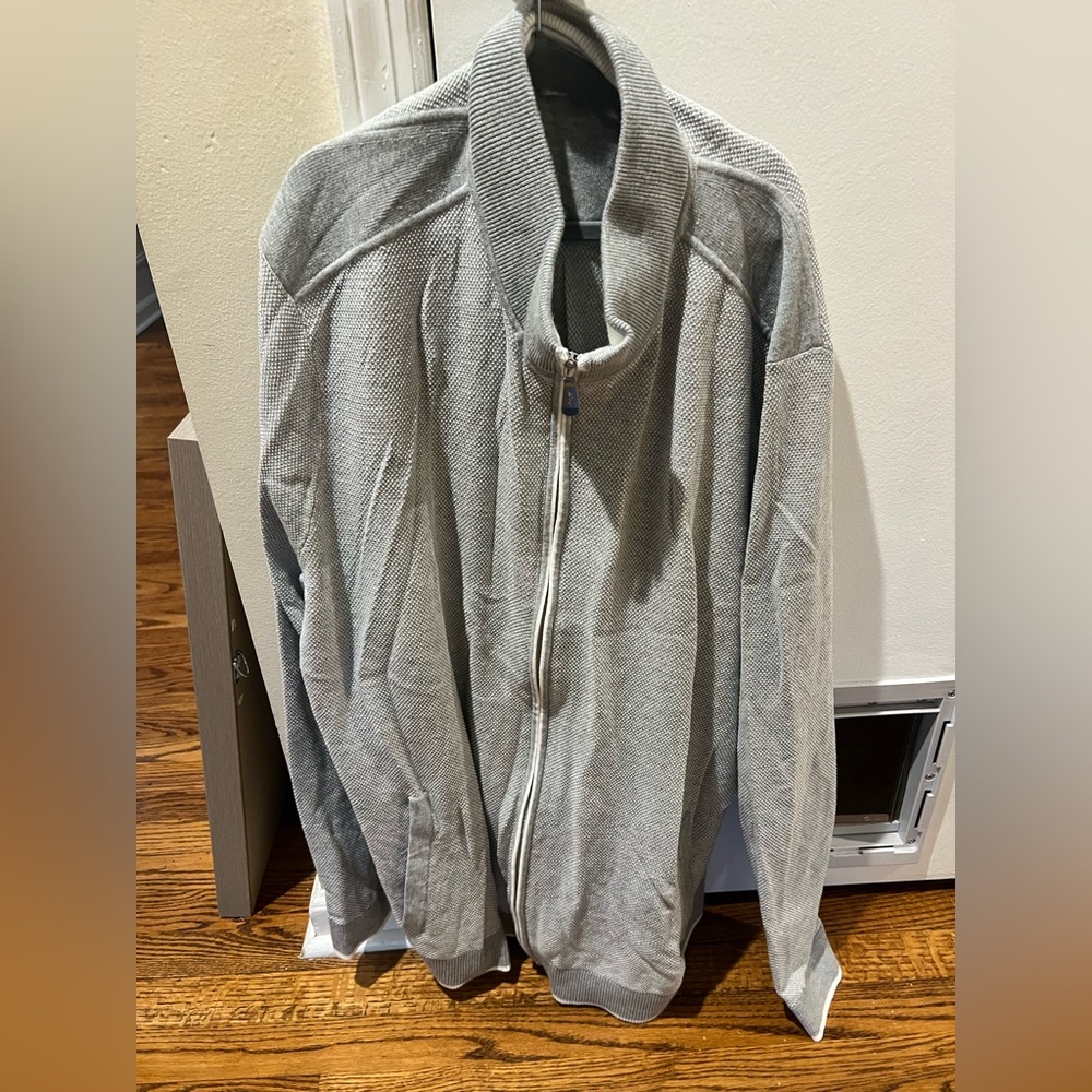 Men's Gray Sweater